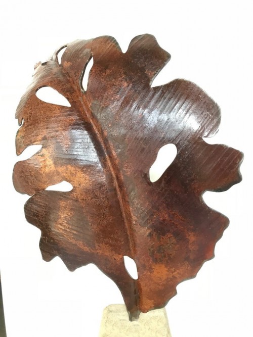 Leaf sculptures